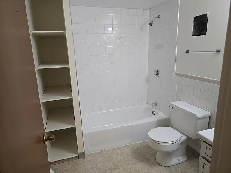 90 Sutton St #3B — Photo 5