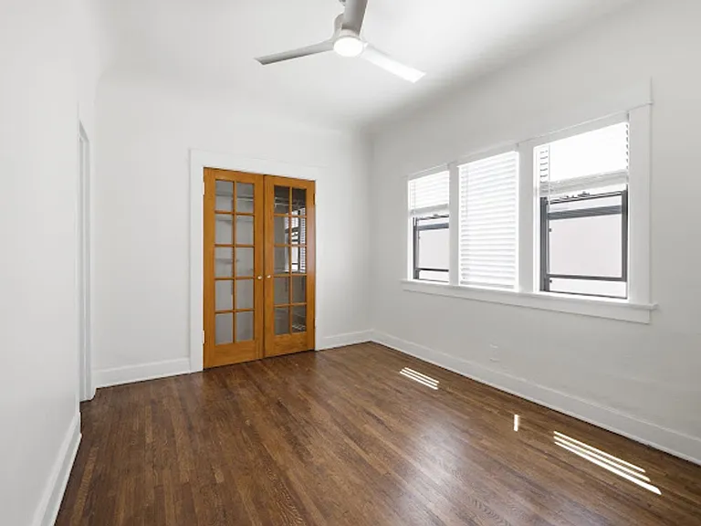 3234 E Broadway — Photo 10