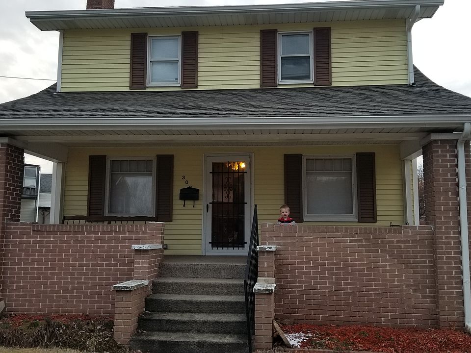 1st image of 302 Beaver Ave NE