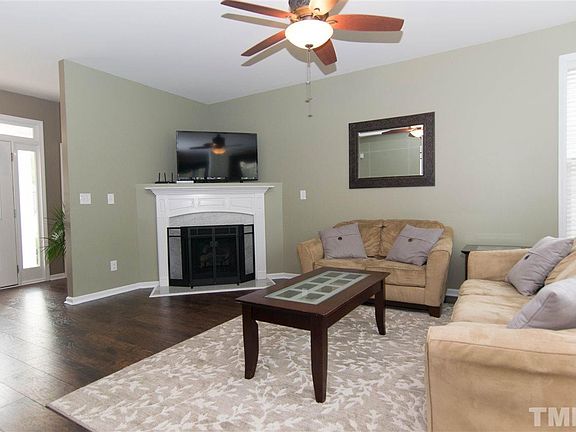 3rd image of 720 McCarthy Dr