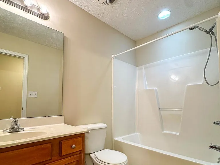 3060 Candlelight Dr — Photo 20