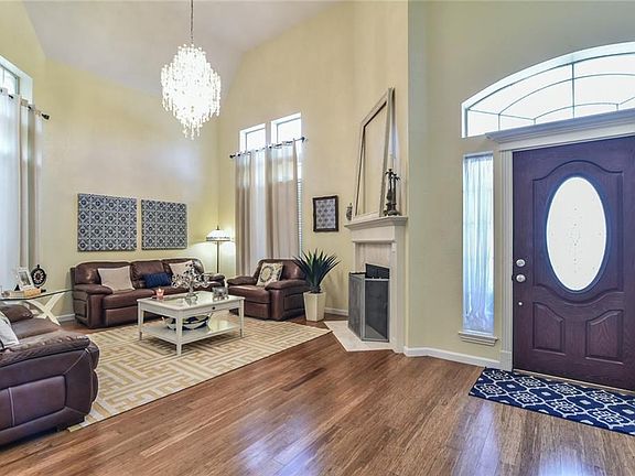 5th image of 4214 Murwick Dr