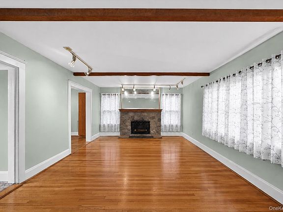 5th image of 77 Irving Place