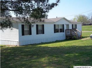 11 Bullard Private Dr, Hartselle, AL 35640