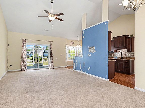 4th image of 125 Family Farm Rd.