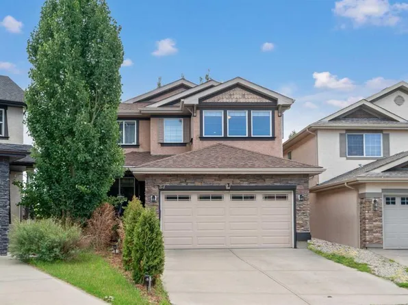 84 NW Everwillow Park SW, Calgary, AB T2Y 5C6