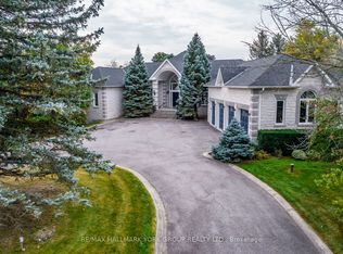 27 Glen Meadow Ln, Richmond Hill, ON L4E3M6