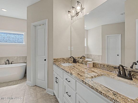 4th image of 5175 Watson View Dr