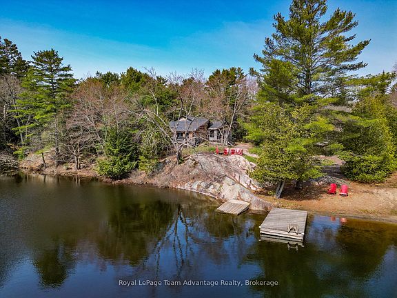2nd image of 18 Ferris Rd