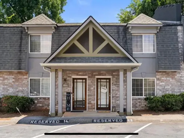 105 Rondak Cir SE, Smyrna, GA 30080
