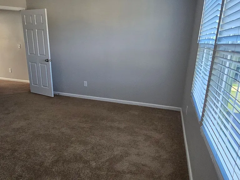 1151 Bentley Ct — Photo 29