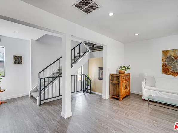 411 Pioneer Dr Unit 5, Glendale, CA 91203