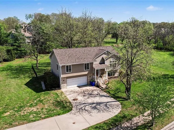 13720 W 83rd St, Lenexa, KS 66215