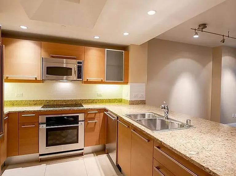 322 Karen Ave #1706 — Photo 6
