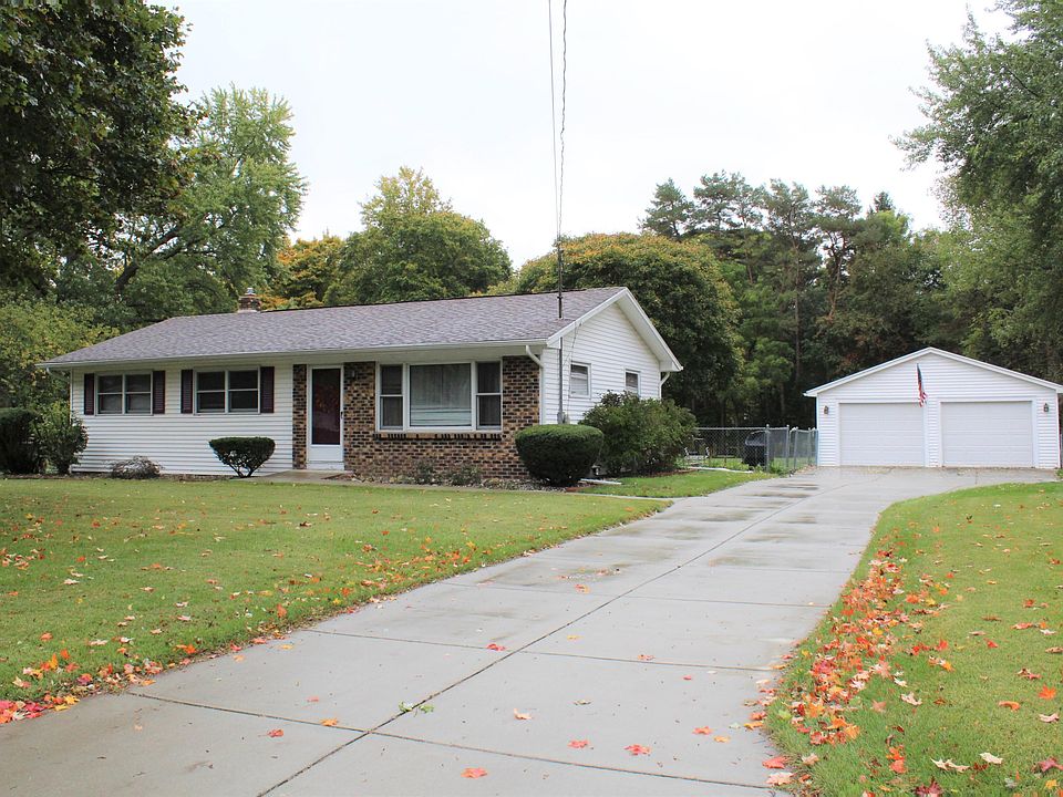 1st image of 408 N Dr W