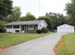 408 N Dr W, Marshall, MI 49068