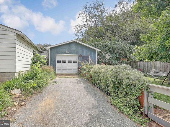 4th image of 14 Glen Ave