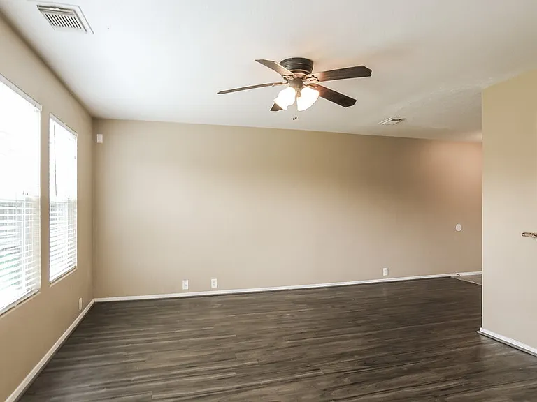 3231 Dartmouth Field Ln — Photo 7