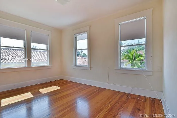 2000 S Miami Ave — Photo 14