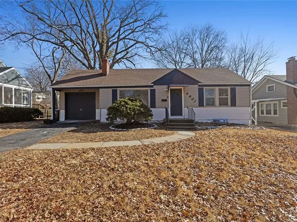 8821 Virginia Ln, Kansas City, MO 64114