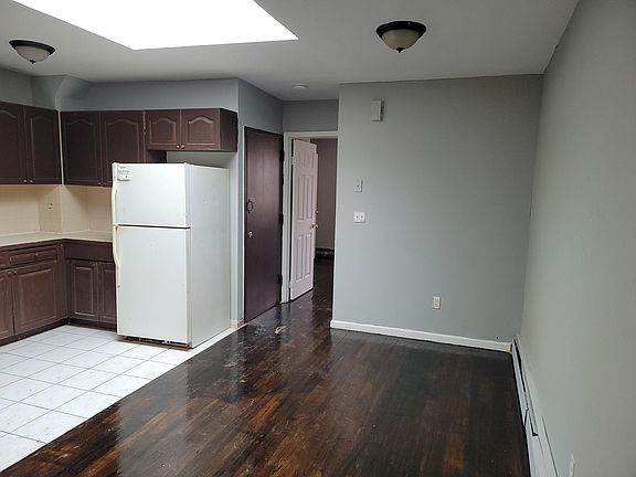 2nd image of 3541 Barnes Ave Floor 3
