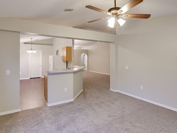 3rd image of 4132 Stonefield Dr
