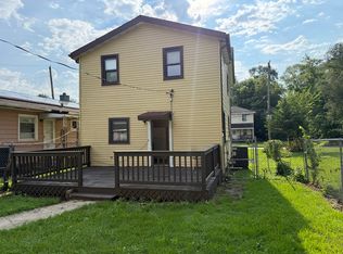 526 Gardner St, Joliet, IL 60433
