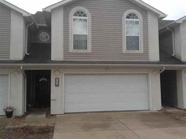 103 Alby North Ct, Godfrey, IL 62035