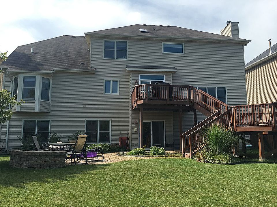 1st image of 1932 Gardner Cir E