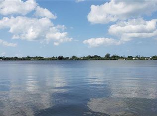 1175 Bayshore Dr, Englewood, FL 34223