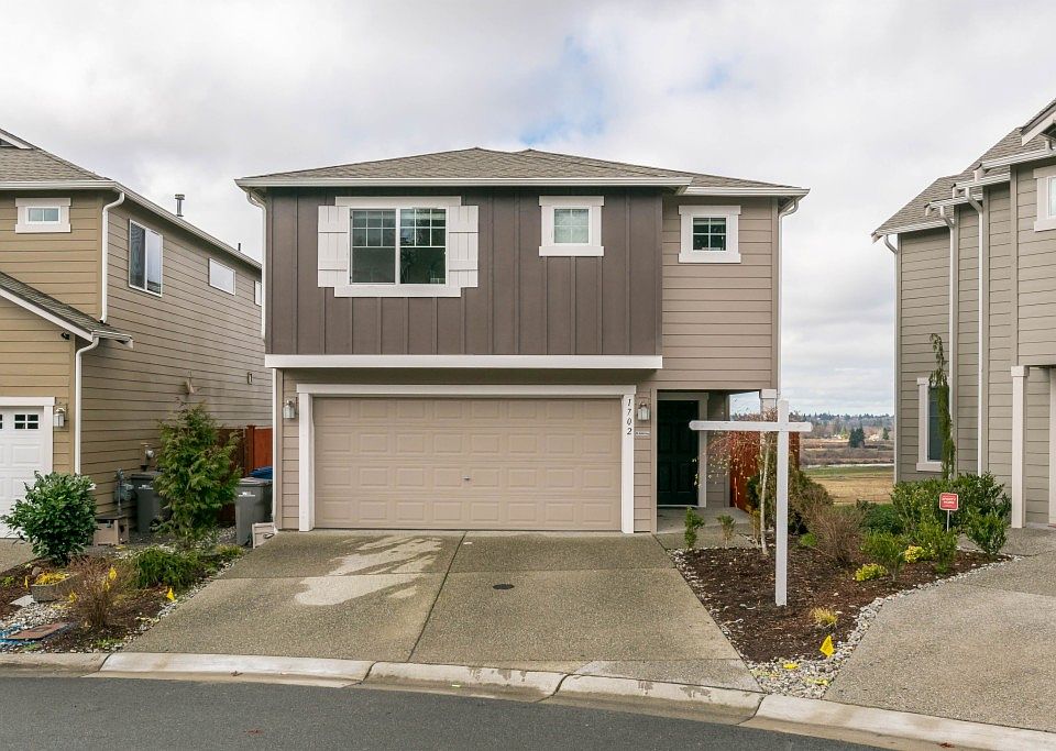 1st image of 1702 70th Ave SE
