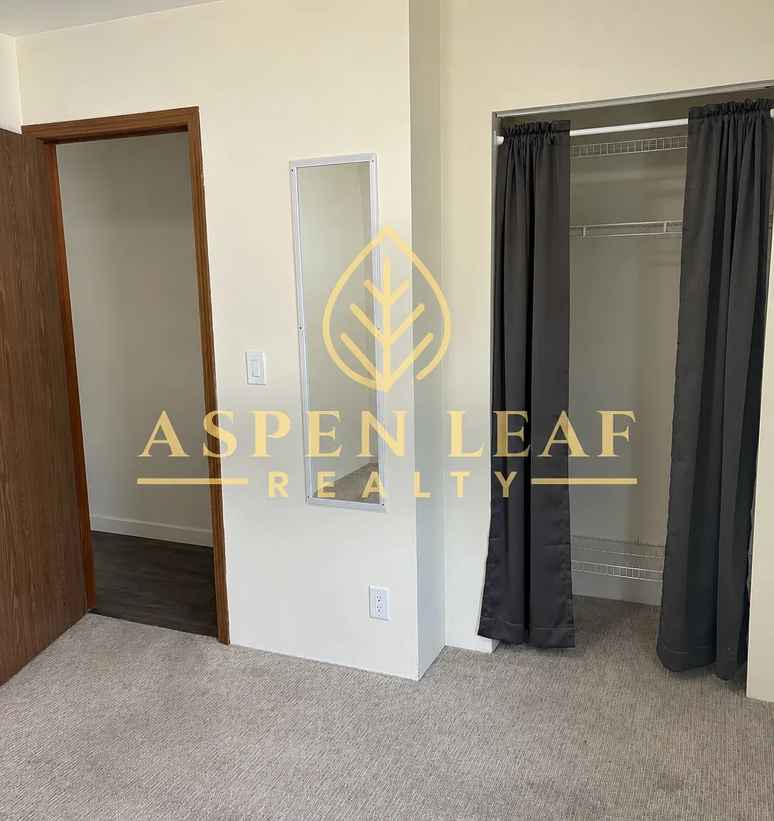 3 bed, 1015 sqft, $2,200 — Photo 4