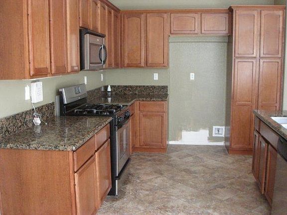 2nd image of 301 Island Way Unit 2