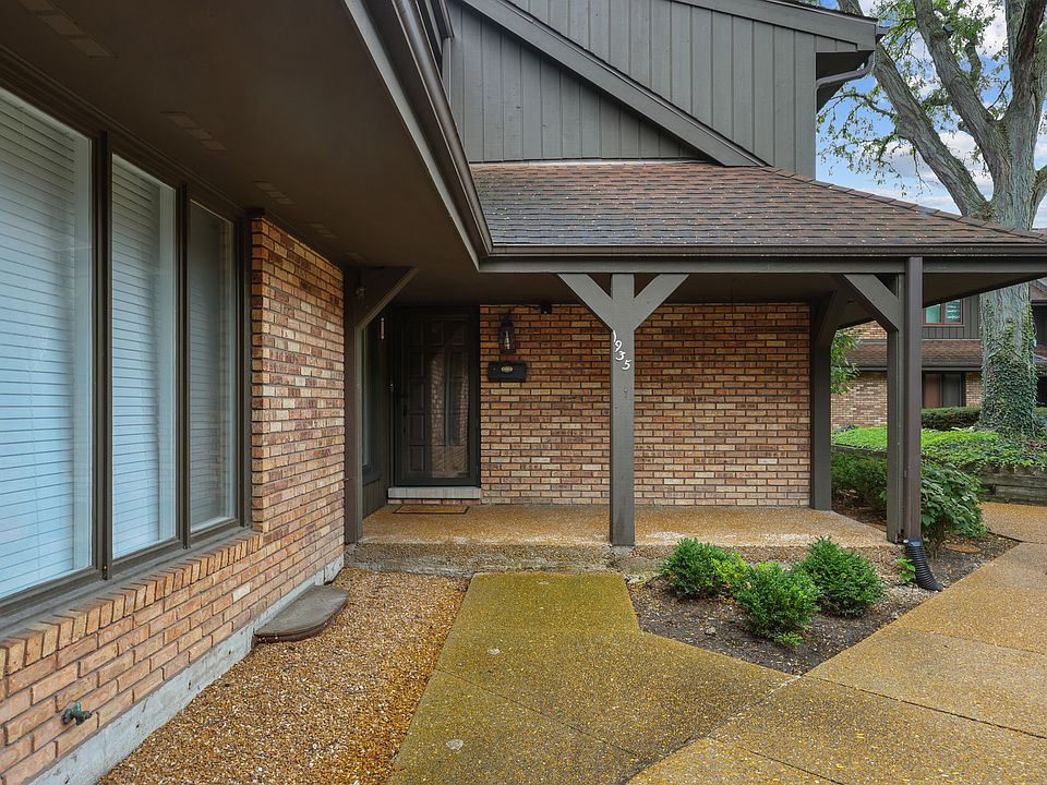 1st image of 1935 Mission Hills Ln