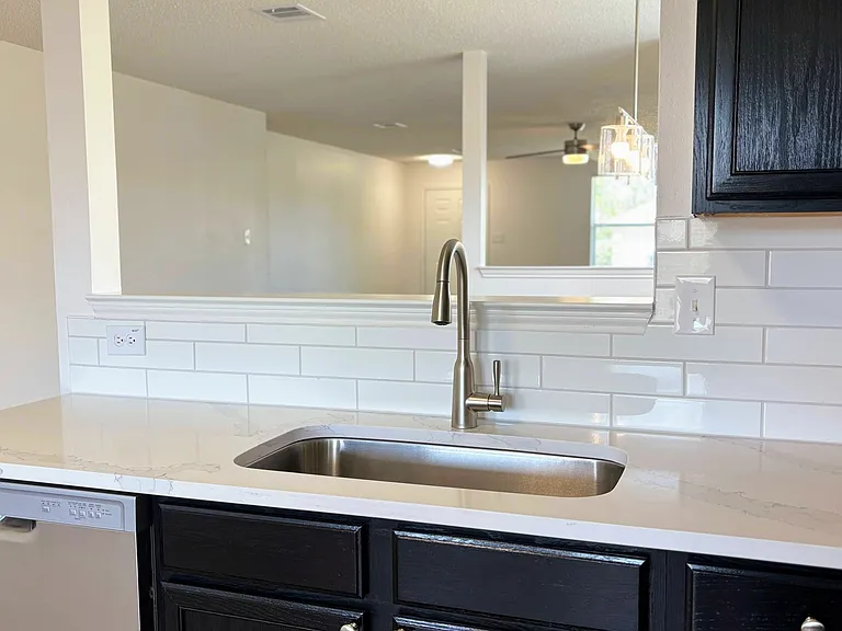 1007 Chilton Dr — Photo 18