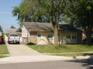 416 W Feeman Ct, Adrian, MI 49221