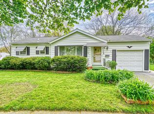 5 Southampton Dr, Rochester, NY 14616