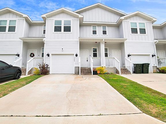 2nd image of 9408 Nature Creek Ln