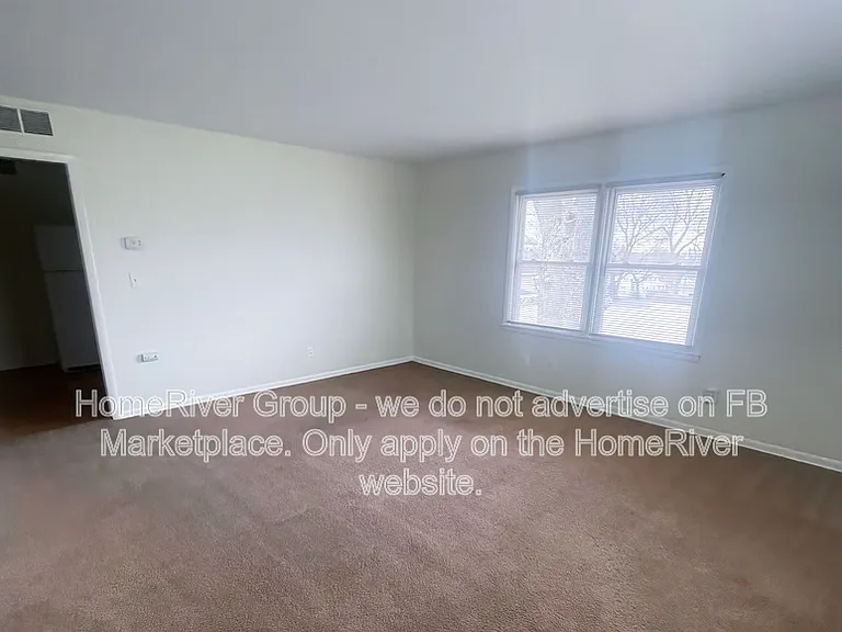 110 SW 10th St #4 — Photo 8