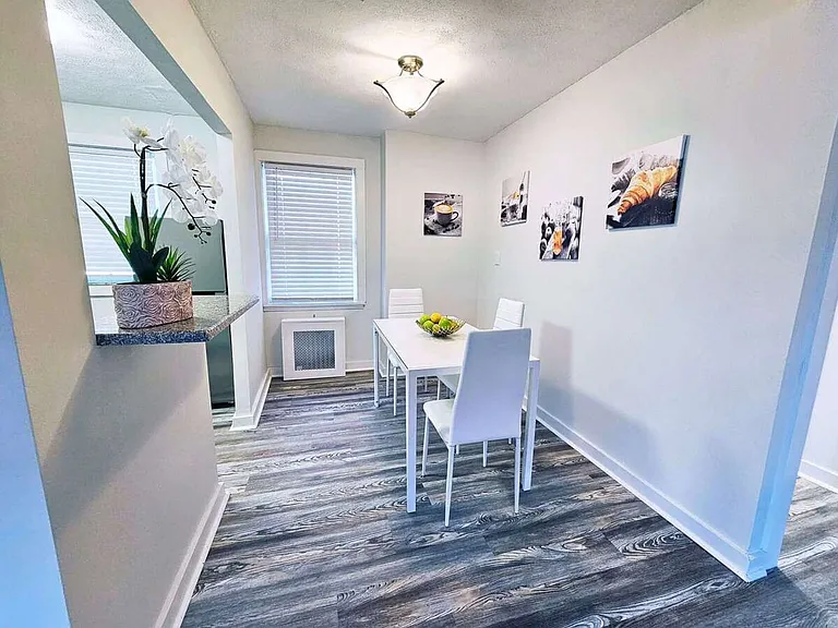 Smartland Colony Apartments | 2809-2949 Van Aken Blvd, Shaker Heights, OH 44120 — Photo 25