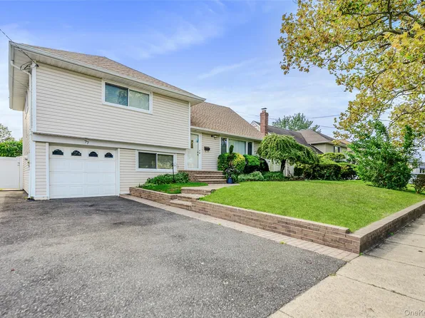 77 Concord Avenue, Oceanside, NY 11572