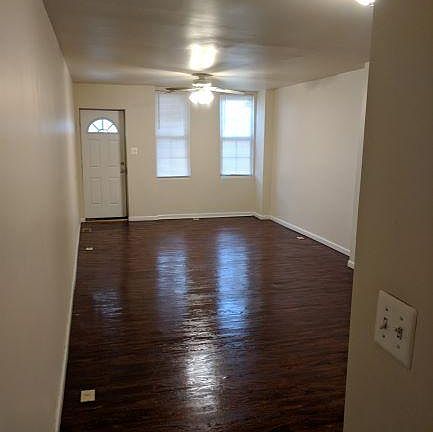 3154 Ravenwood livingroom