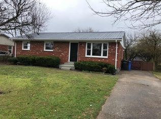 386 Woodston Ct, Lexington, KY 40509