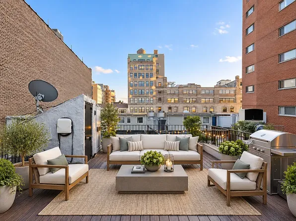 145 East 26th Street image 1 of 2
