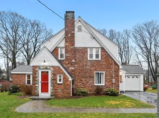 25 Kenilworth Rd, Shrewsbury, MA 01545