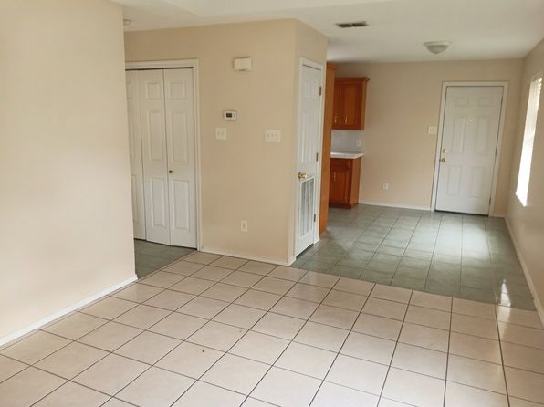 417 Date Palm St APT 2