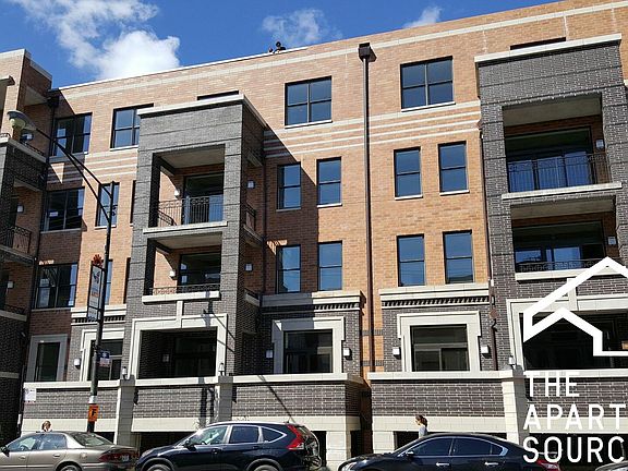 2nd image of 2499 N Halsted St #Z6pm3p5kk
