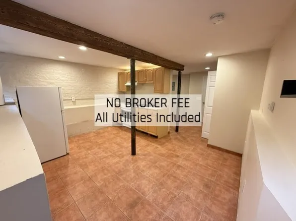 22 Henchman St #11B, Boston, MA 02113