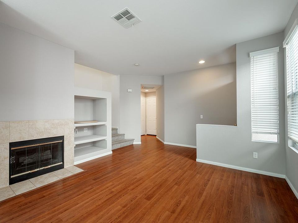 1st image of 1215 Gonzales Way