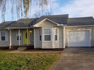 952 Van Buren Ave, Oak Grove, KY 42262